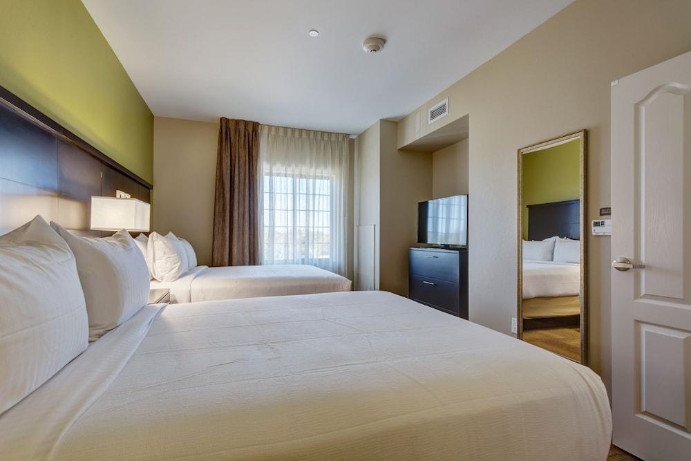 Hotel Staybridge St Louis - Westport By Ihg