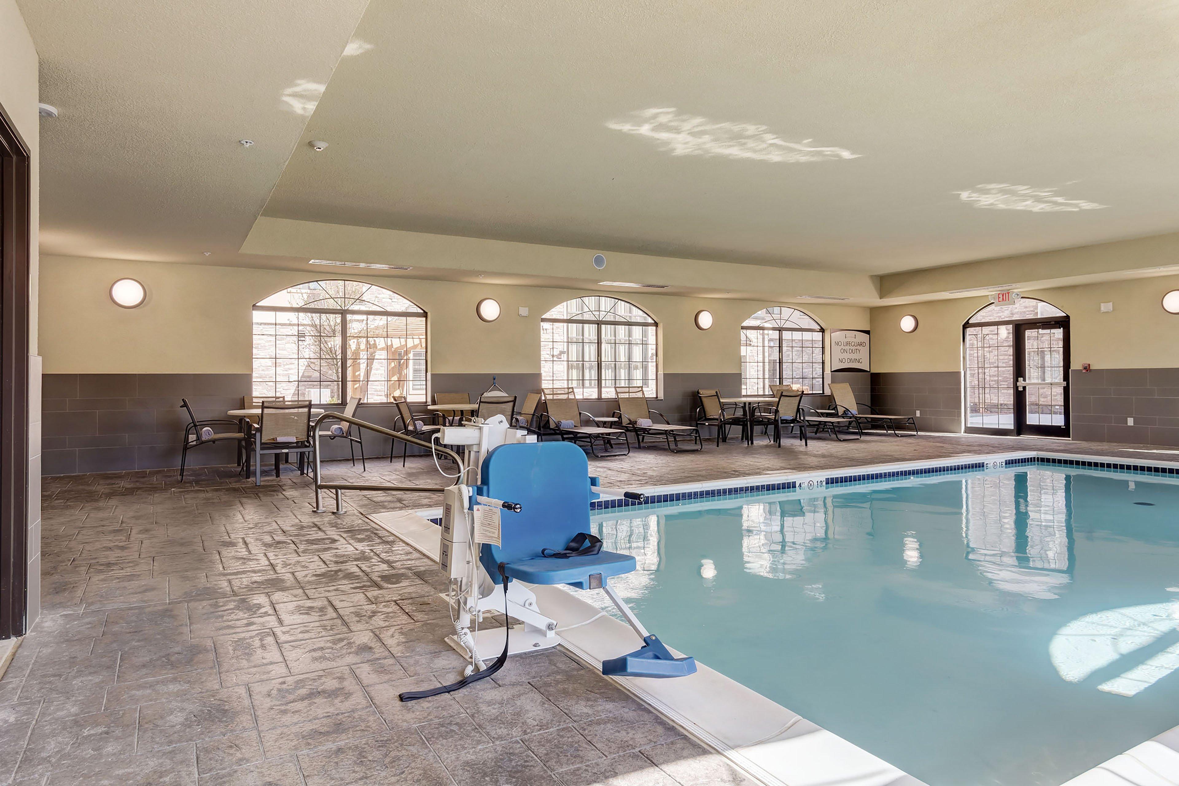 Hotel Staybridge St Louis - Westport By Ihg
