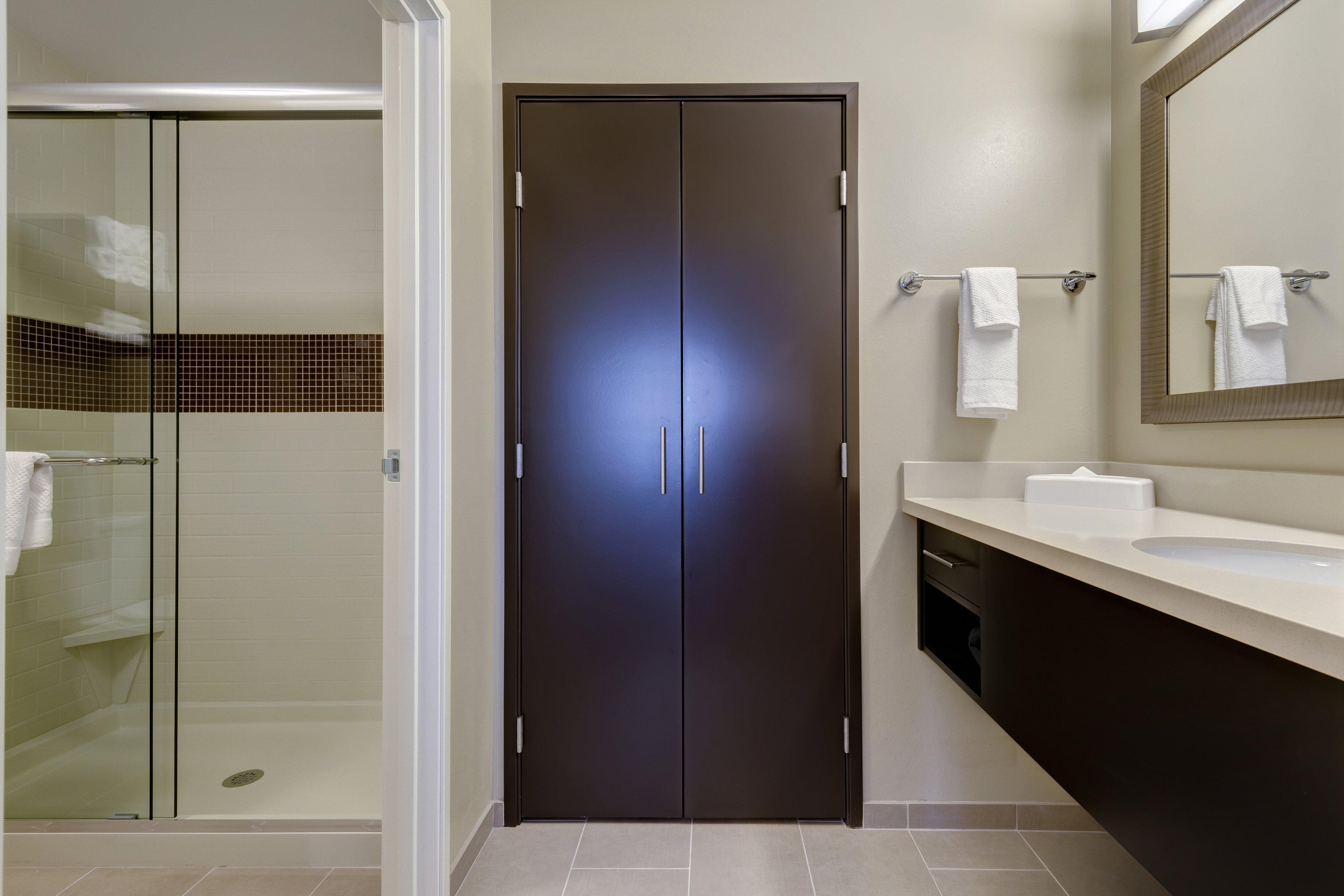 Staybridge St Louis - Westport By Ihg Hotel